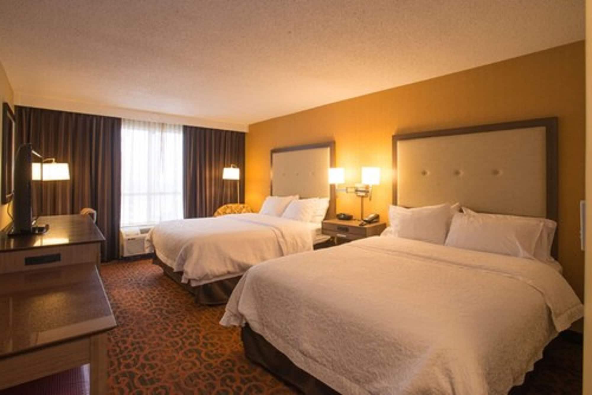 Hampton Inn Toronto-Mississauga West Exterior foto