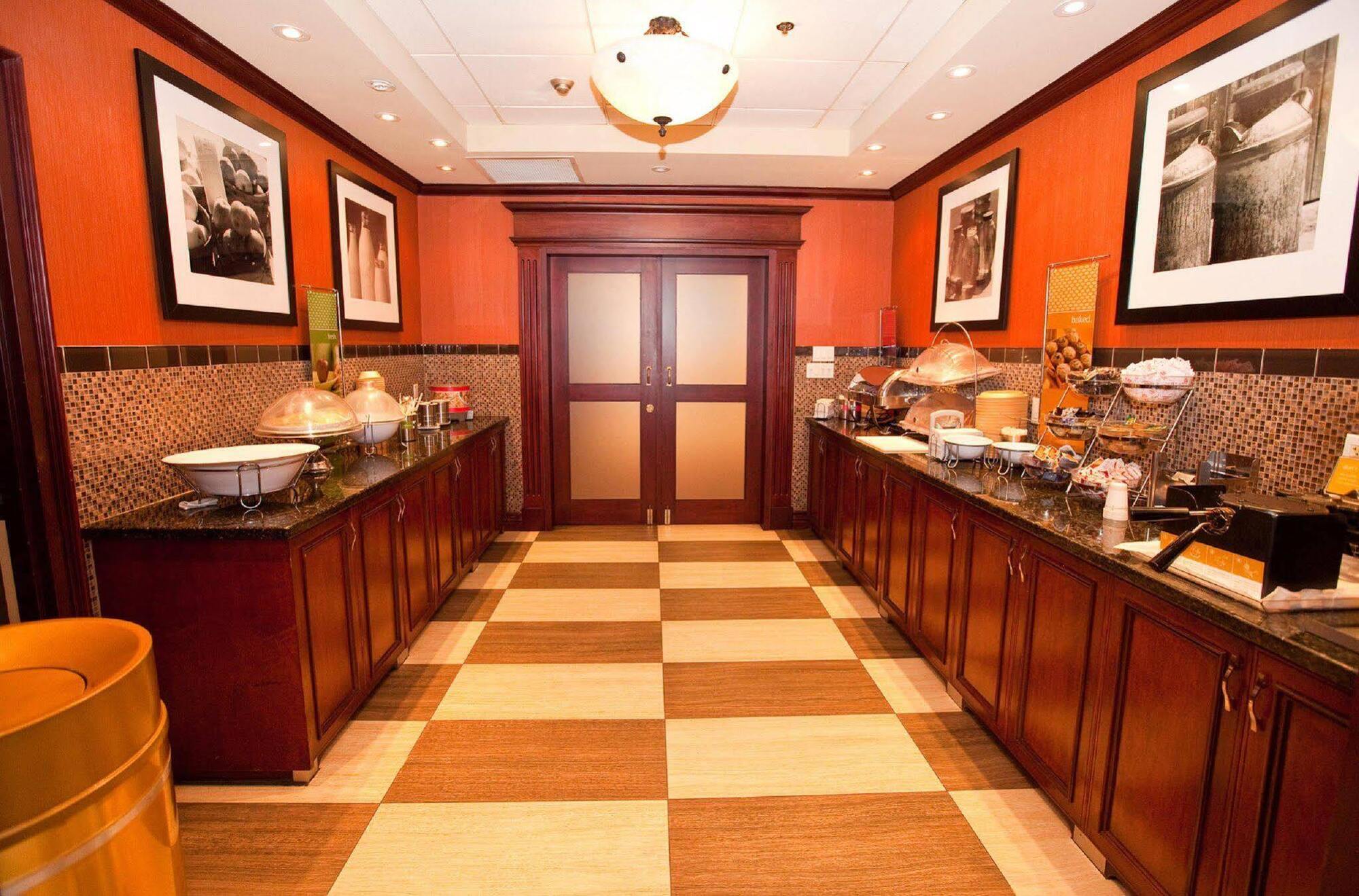 Hampton Inn Toronto-Mississauga West Restaurante foto
